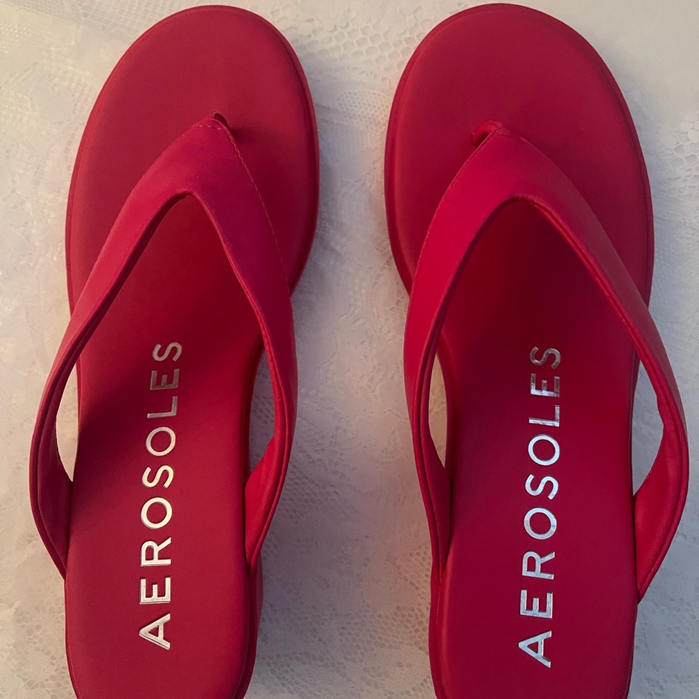 AEROSOLES Women's Bold Red Sandals